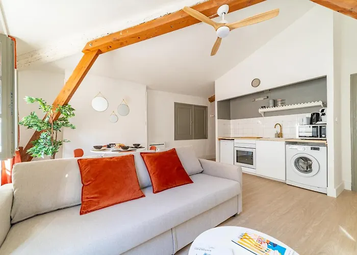 Apartamento Au Cœur De L'effervescence Terracotta - Nuit à Nîmes